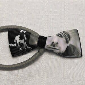 No33-34: Two bows on interchangeable rings for hairpins with Kurt Cobain design